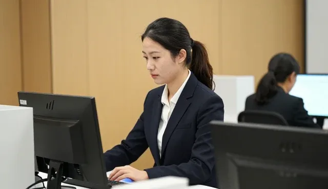 怀仁市豪霆盛宴婚礼酒店专注门票预订,提供完善婚礼场地布置方案